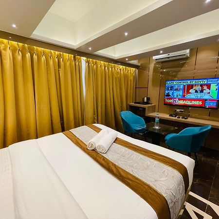 Home2 Renaissance Club Mumbai Luaran gambar