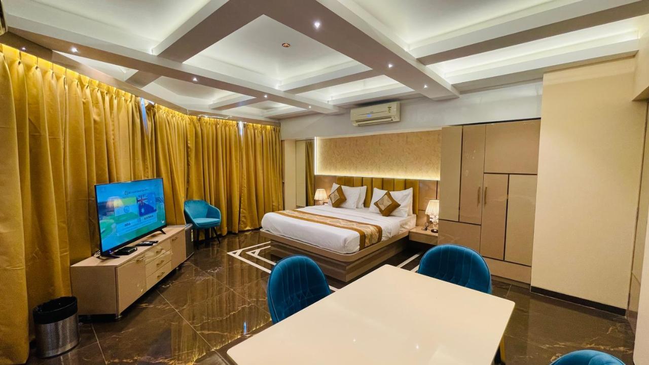Home2 Renaissance Club Mumbai Luaran gambar