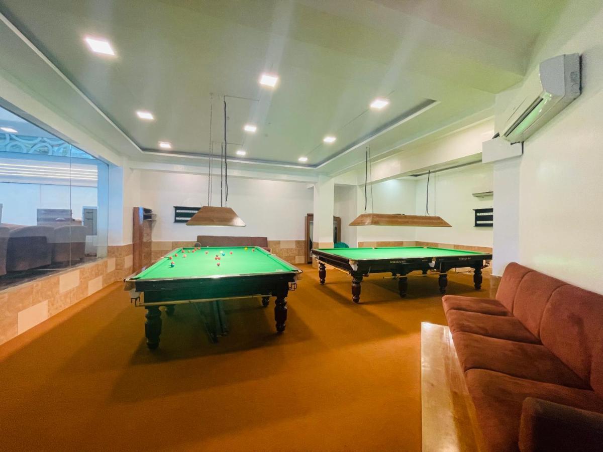 Home2 Renaissance Club Mumbai Luaran gambar