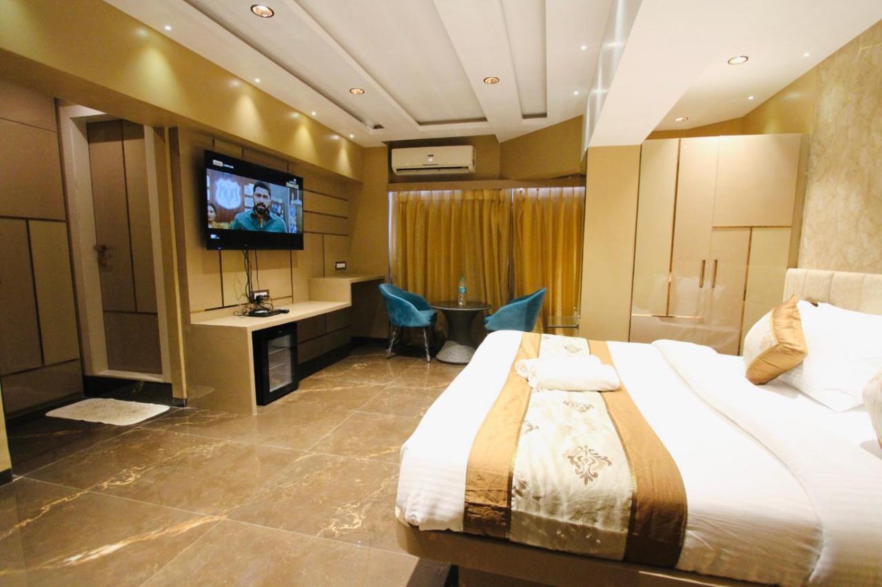 Home2 Renaissance Club Mumbai Luaran gambar
