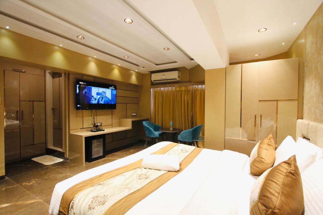 Home2 Renaissance Club Mumbai Luaran gambar