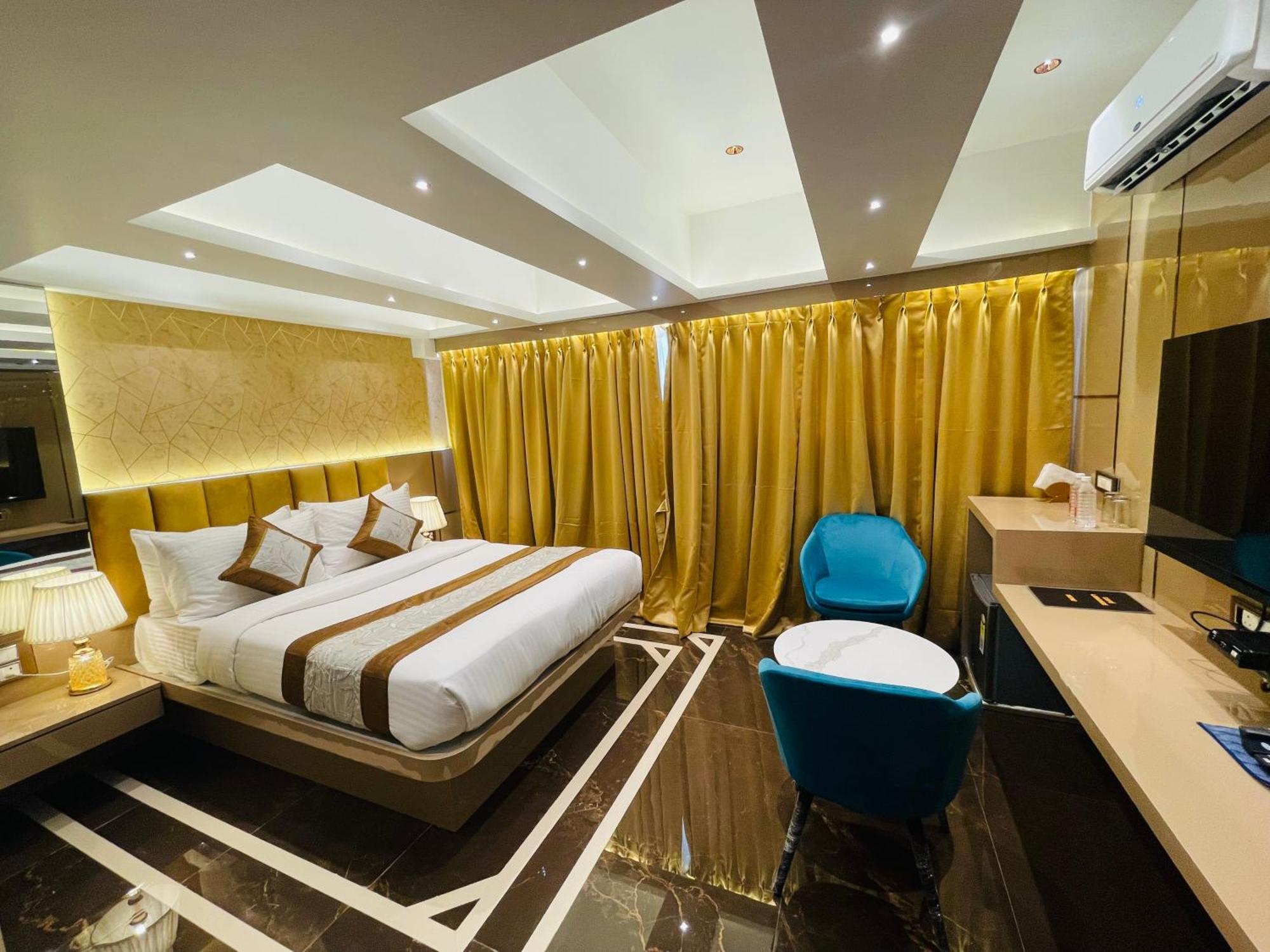 Home2 Renaissance Club Mumbai Luaran gambar