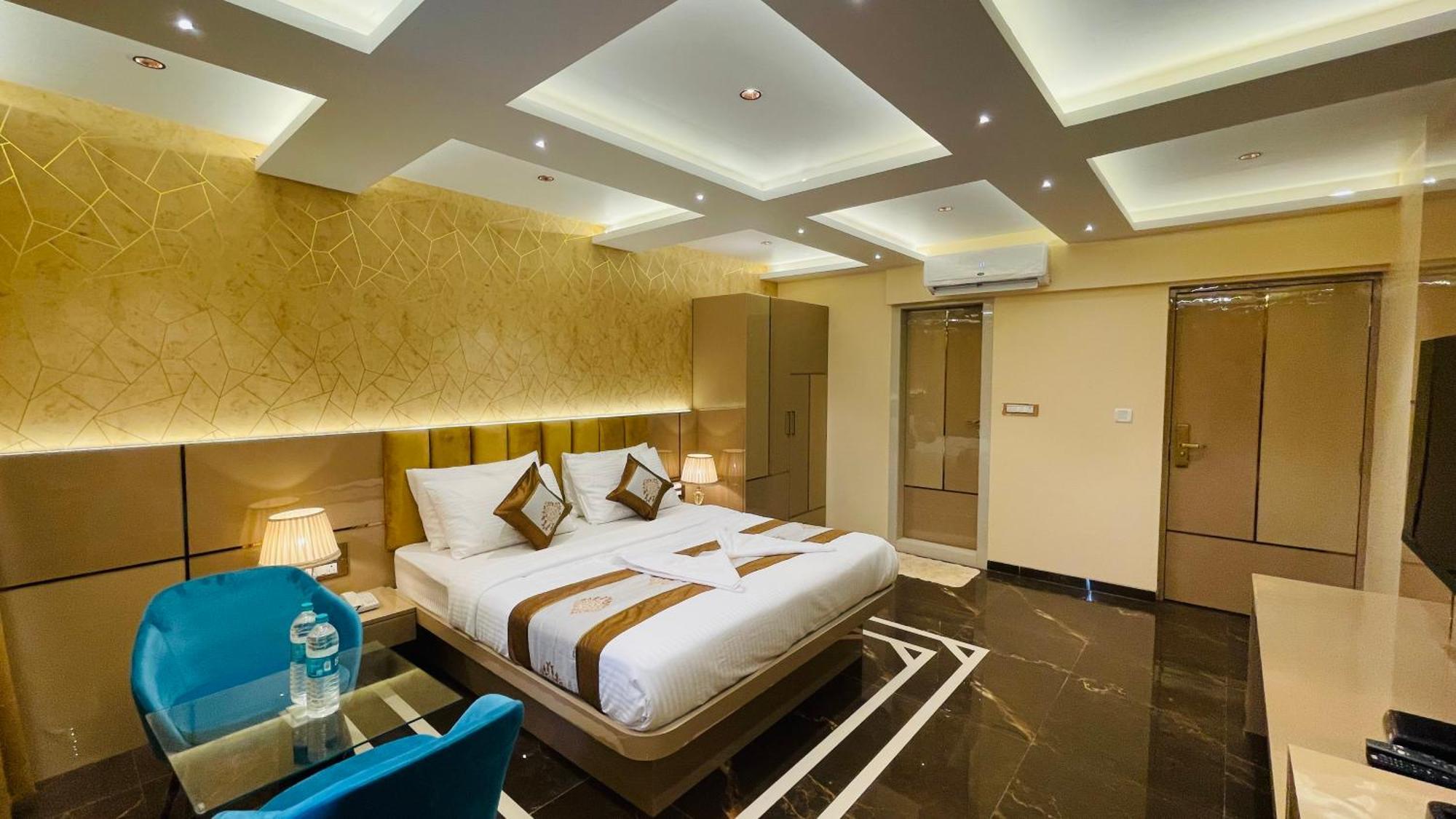 Home2 Renaissance Club Mumbai Luaran gambar